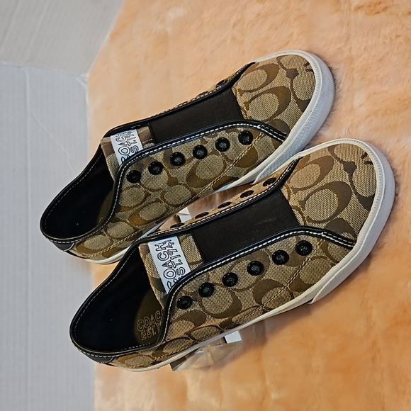 Coach Shoes - PREOWNED COACH SNEAKERS